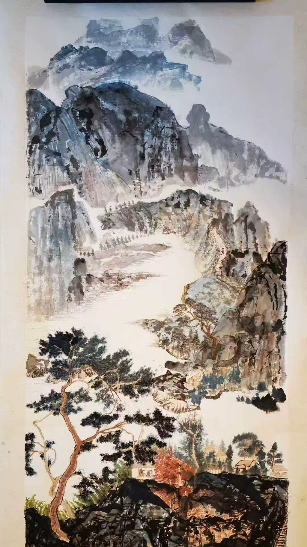 山川吟 · 云岭松风图》

中国画（纸本）｜138×68cm｜原创作品